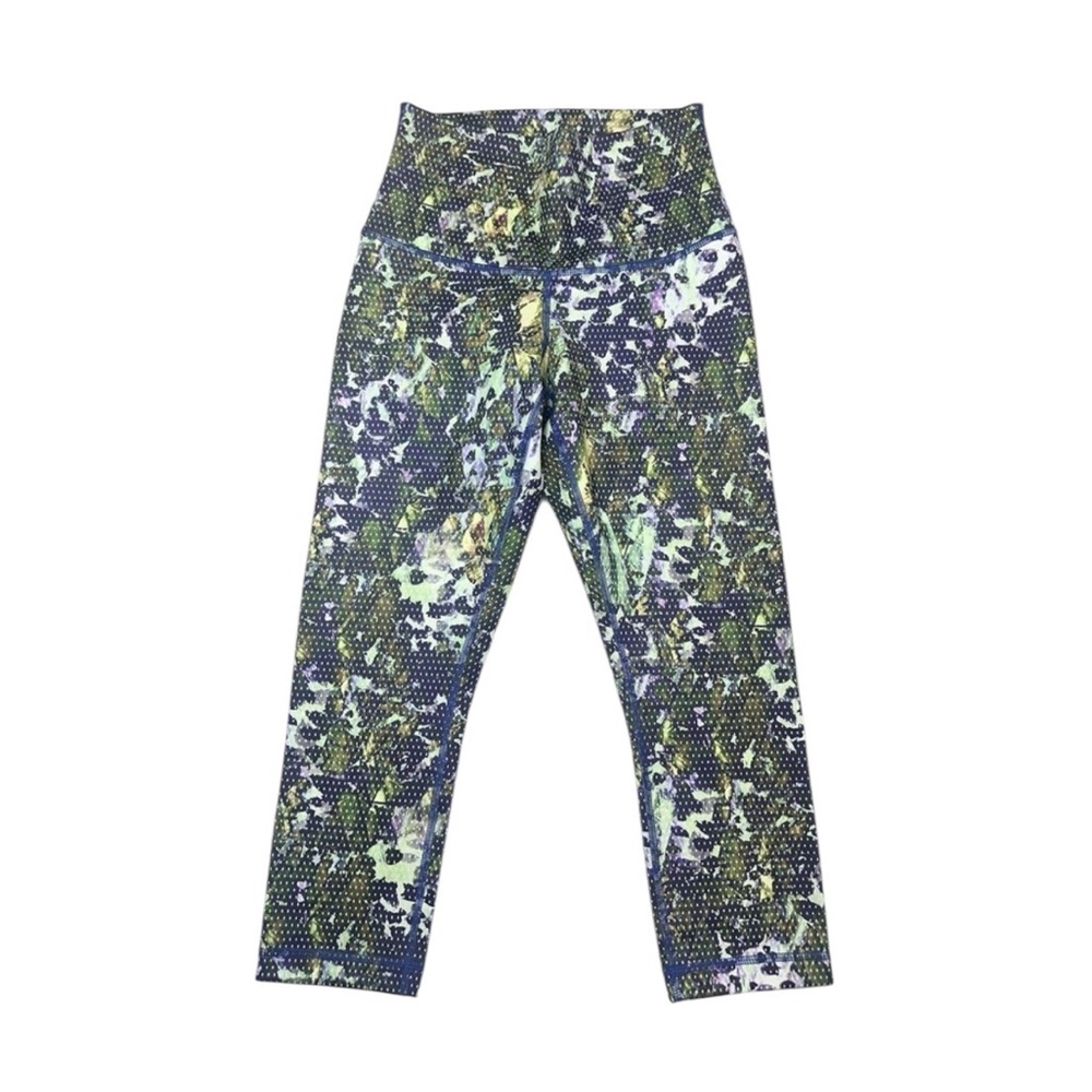 Lululemon Wunder Under‎ Crop II Full-On Luxtreme Floral  Size 4